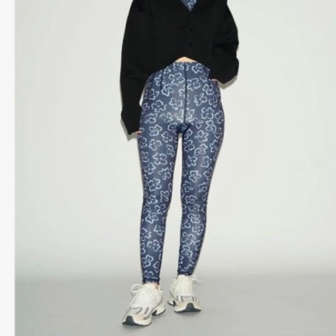 新品エミ ヨガ フラワー レギンス ＊ ホットヨガ フィットネスウェア